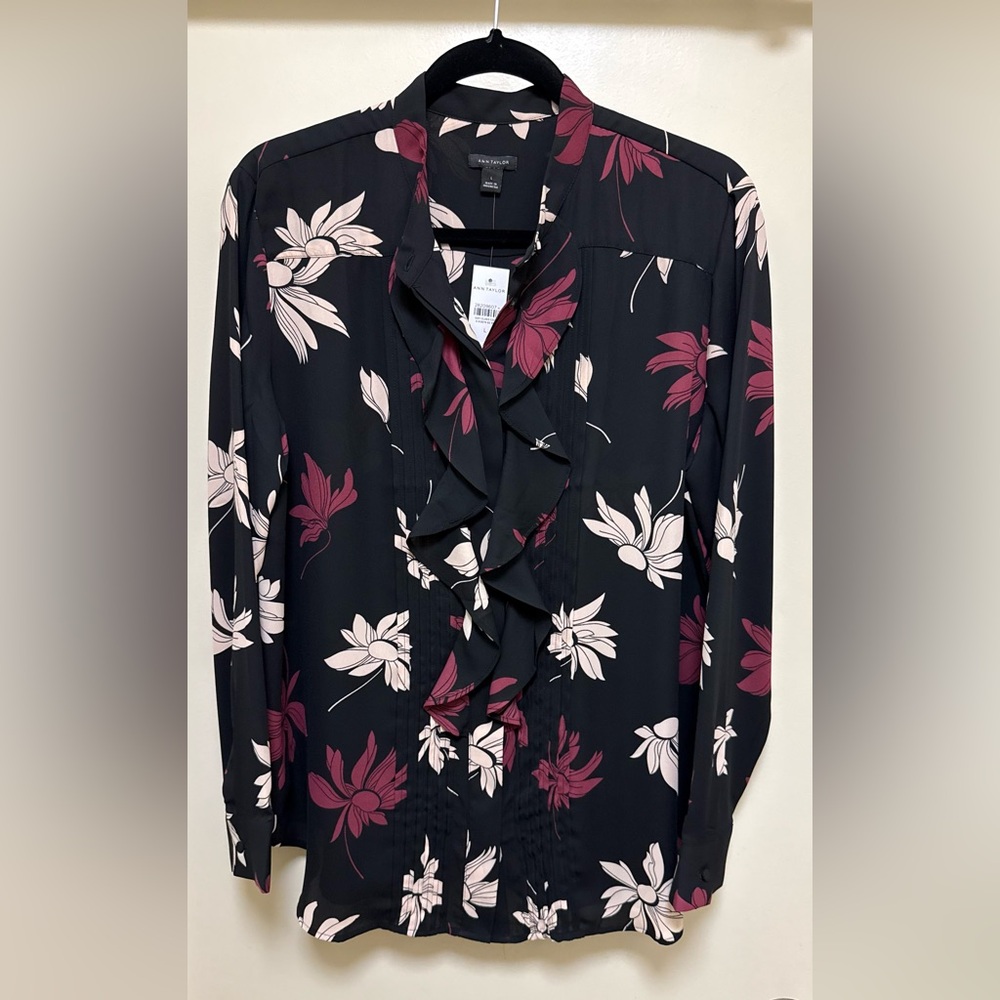 NWT Ann Taylor Chic Floral Ruffle Tuxedo Blouse in Black and Burgundy